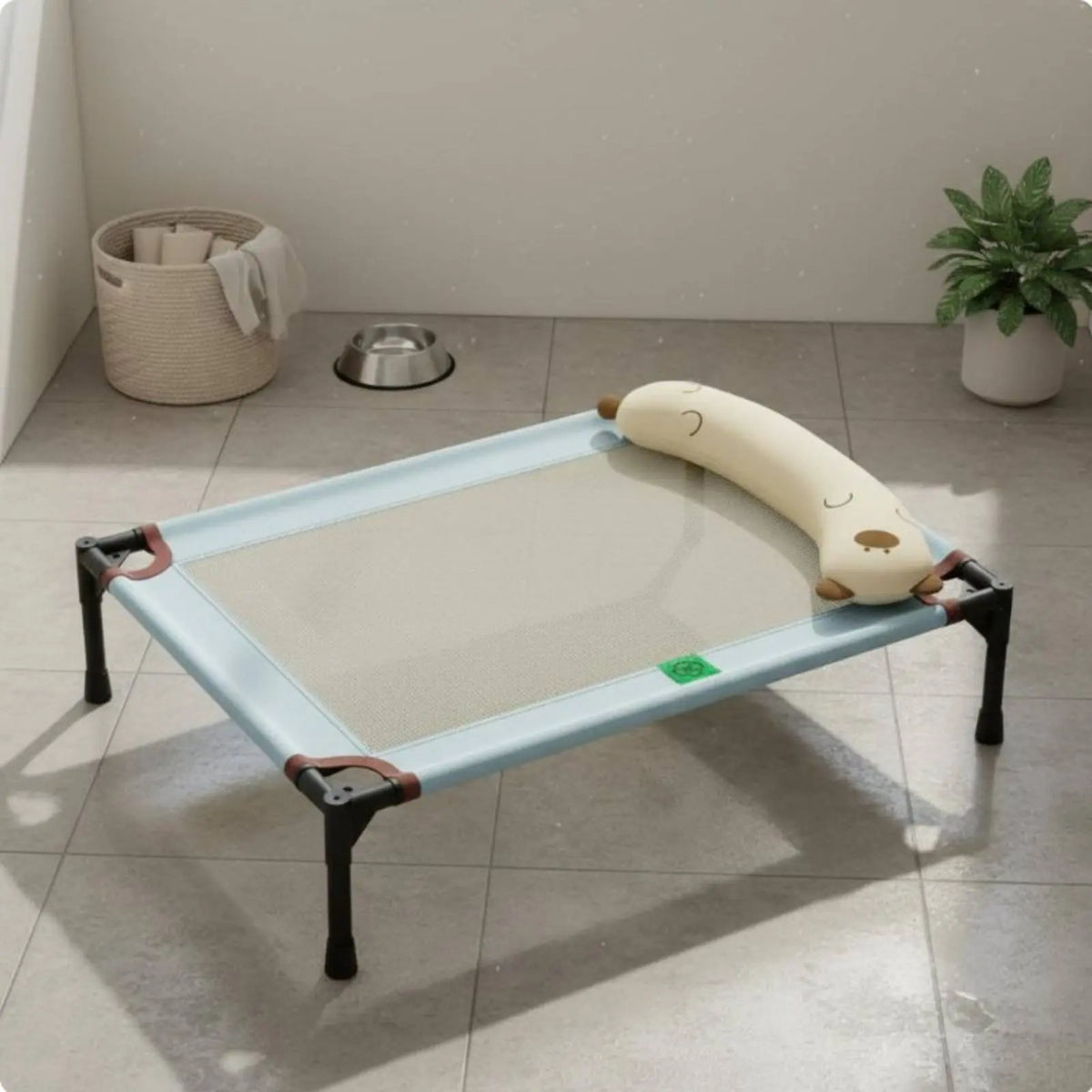 Elevated Dog Bed Moisture-Resistant Raised Pet Cot Dog Camping Bed Scuff-Resistant Resistant All-Season Use for Animals, Indoor